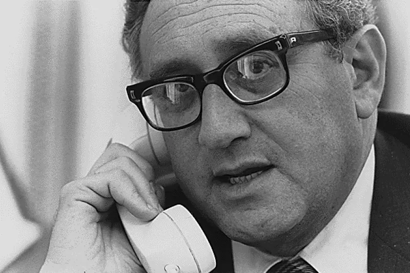 Kissinger: 100!